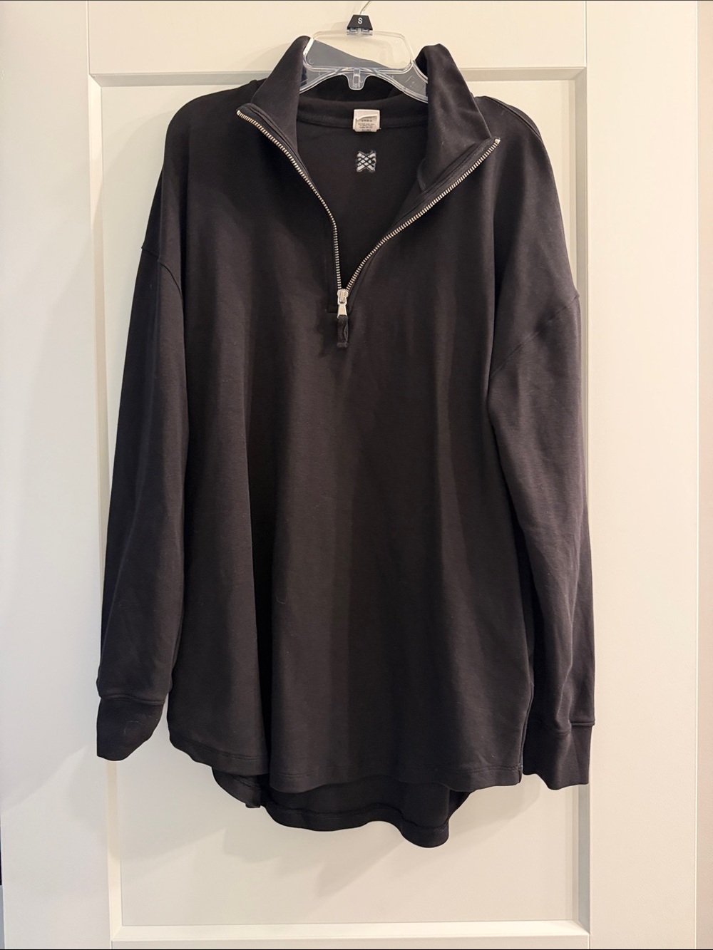 zestt Black Quarter-Zip Women's Pullover